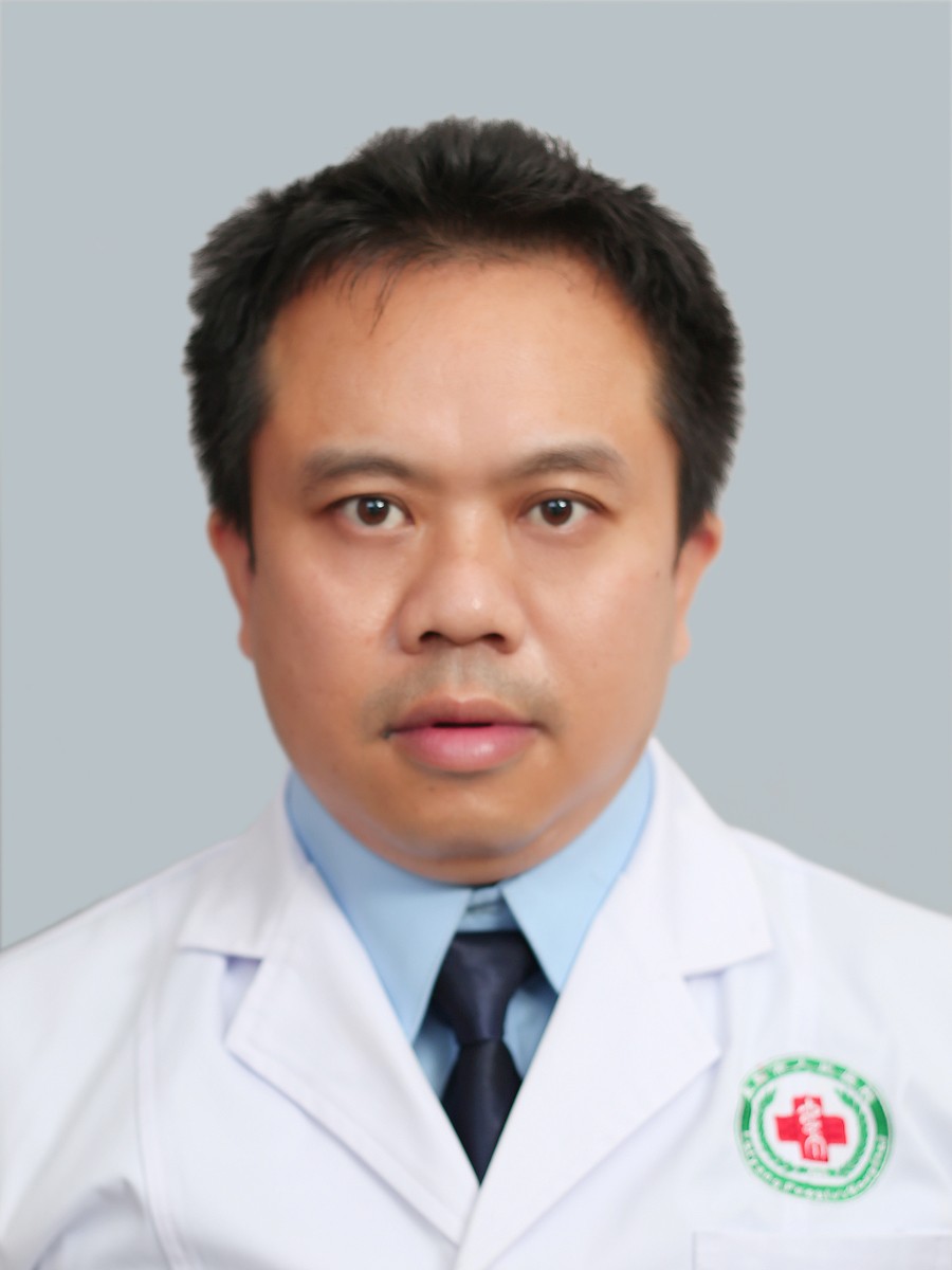 副主任医师 周生央