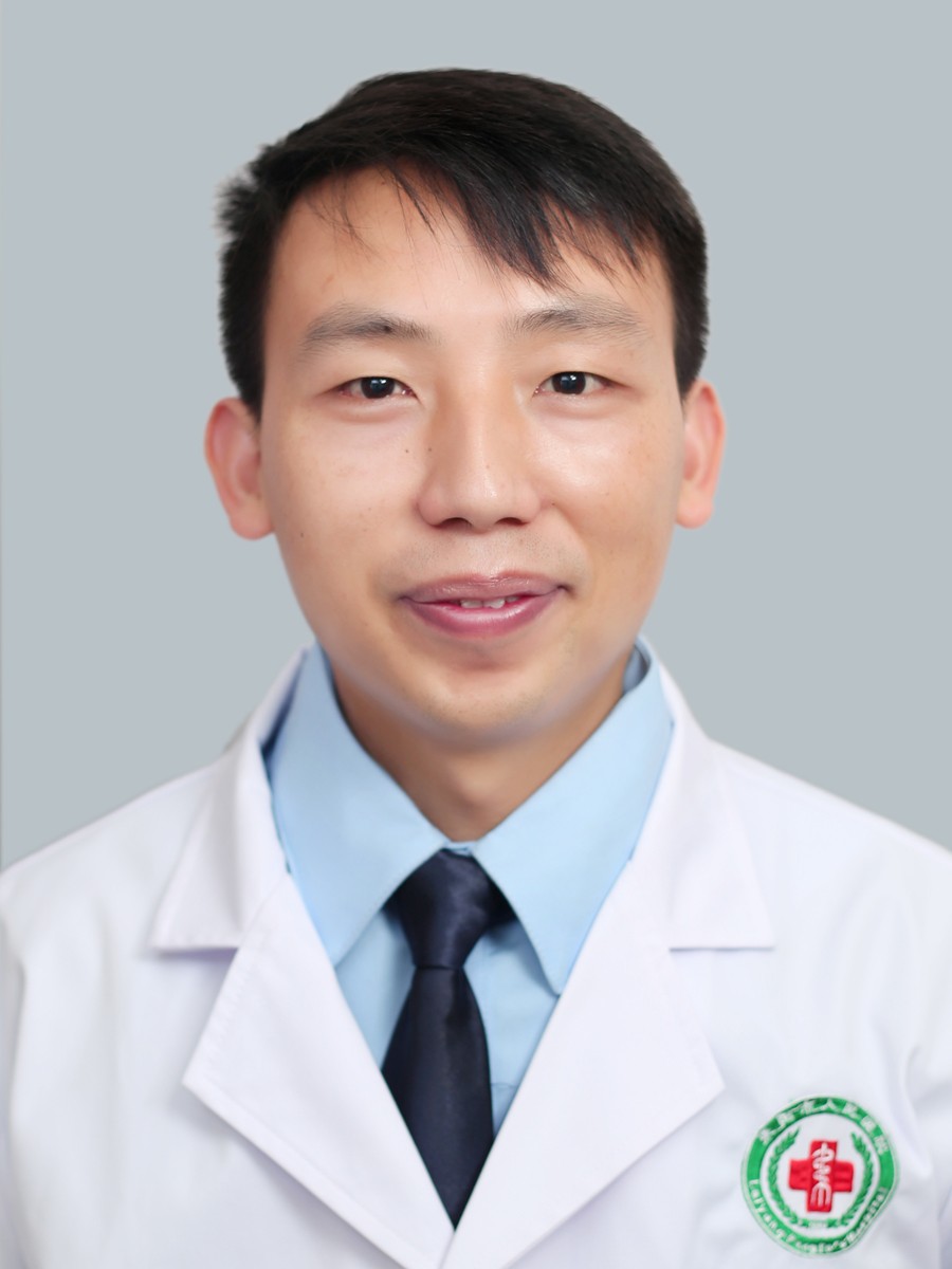 副主任医师 龙建庭