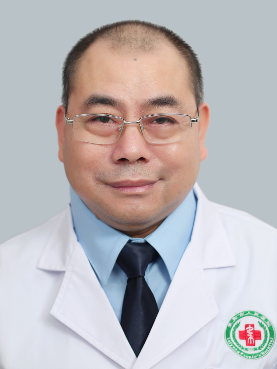 副主任医师 左奇伟