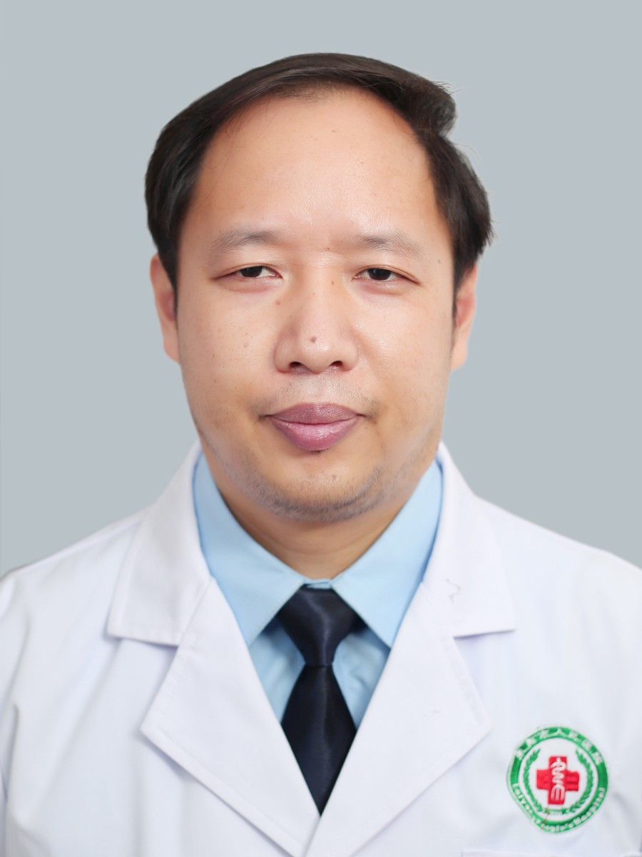 副主任医师 李鑫