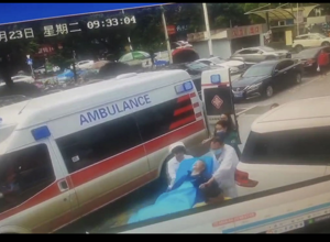 转运途中患者突发意识障碍，耒阳市人民医院全力抢救