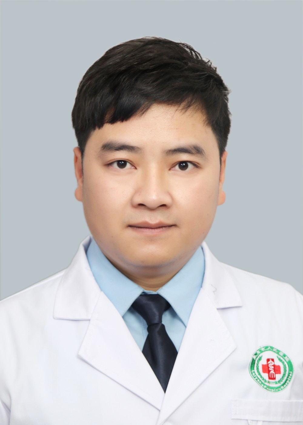 副主任医师 梁明